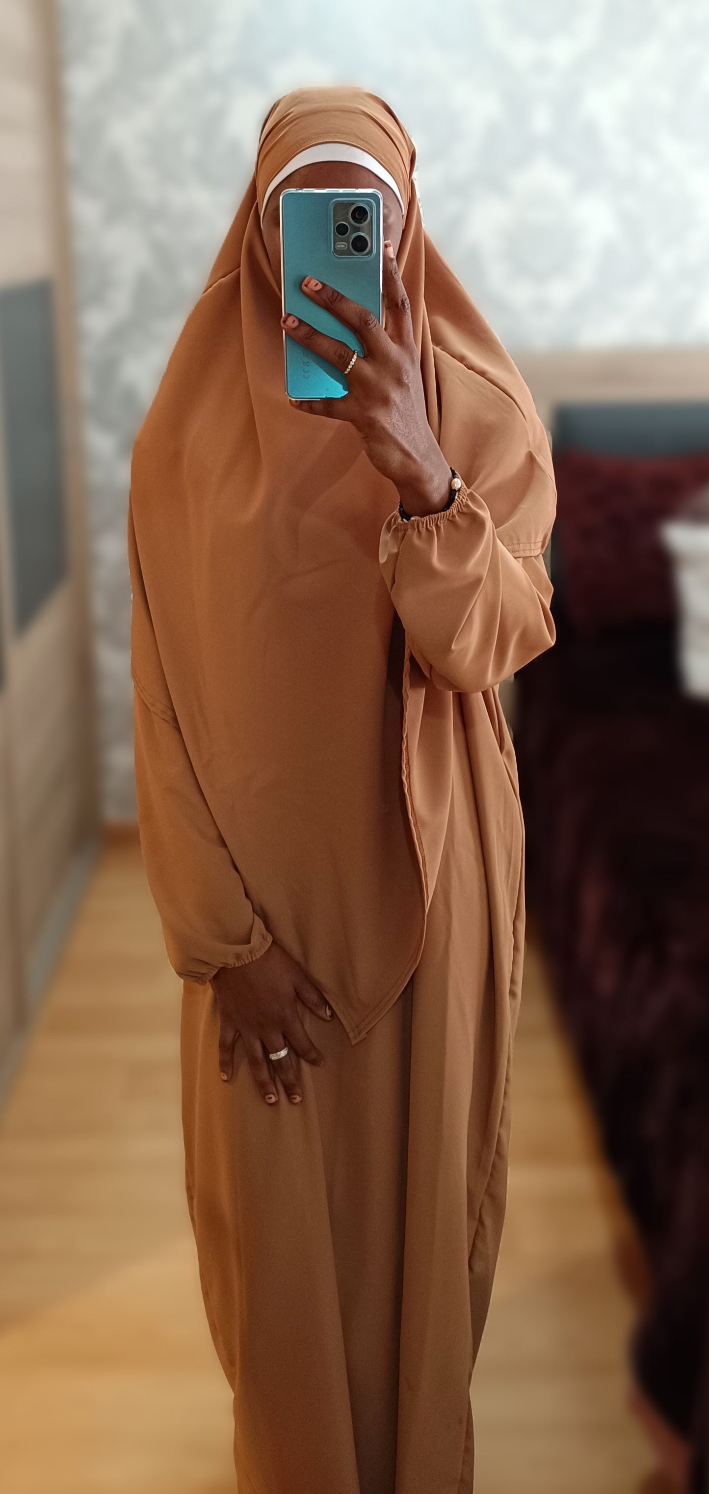 Abaya con khimar tela Seda Medina