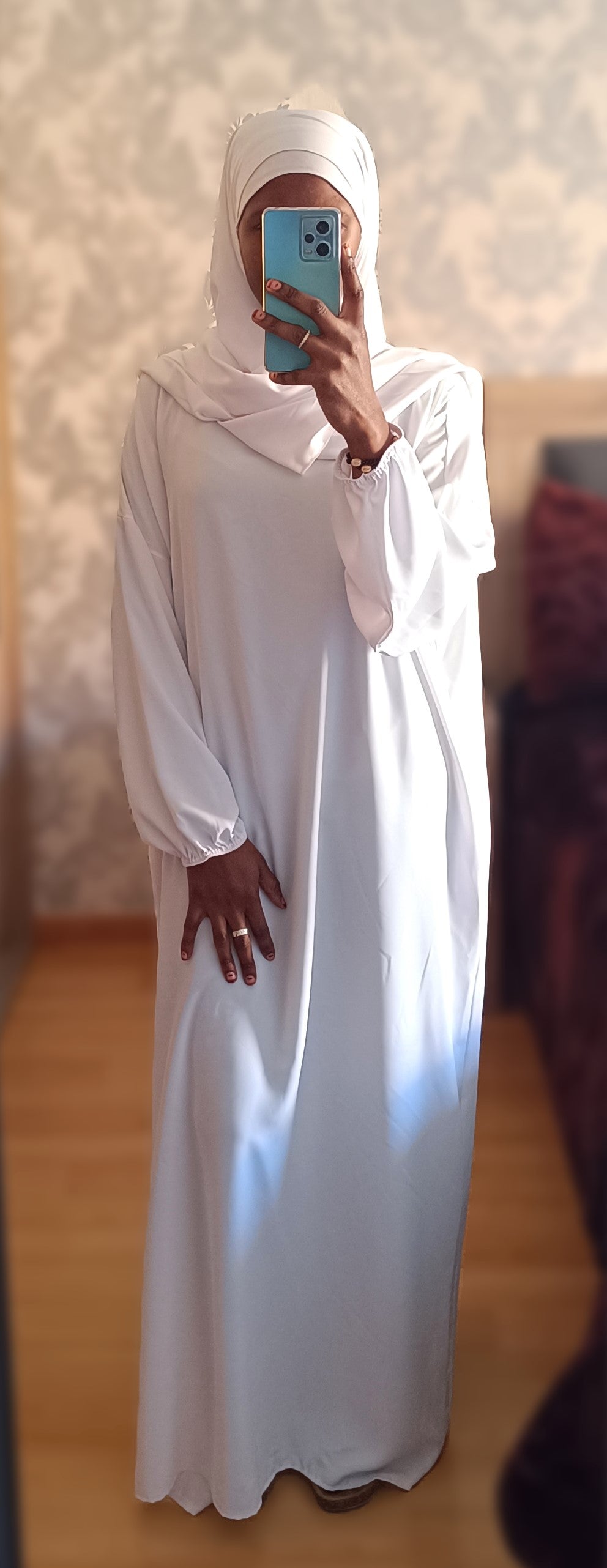 Abaya con hijab integrado tela Seda Medina