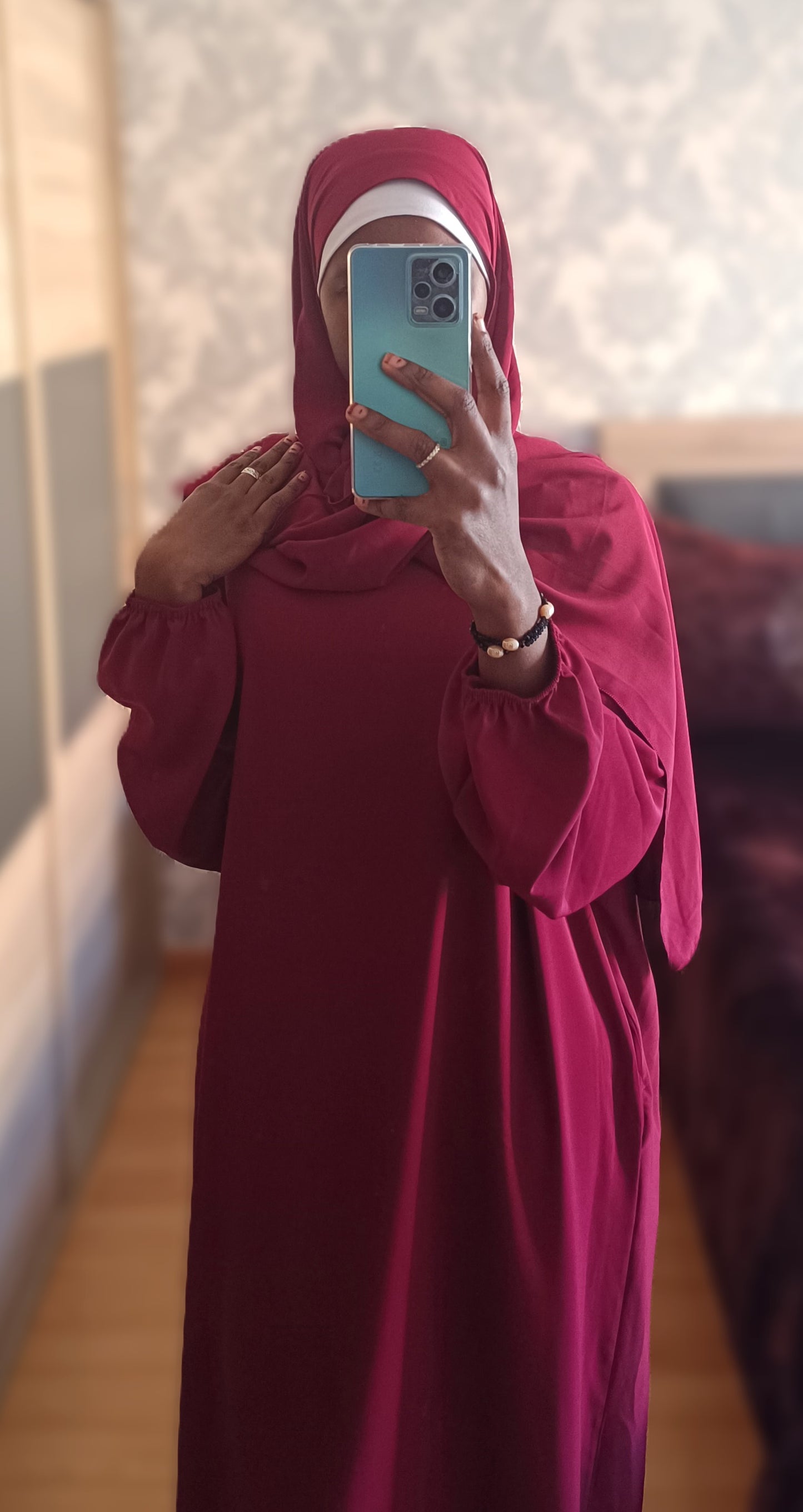 Abaya con hijab integrado tela Seda Medina